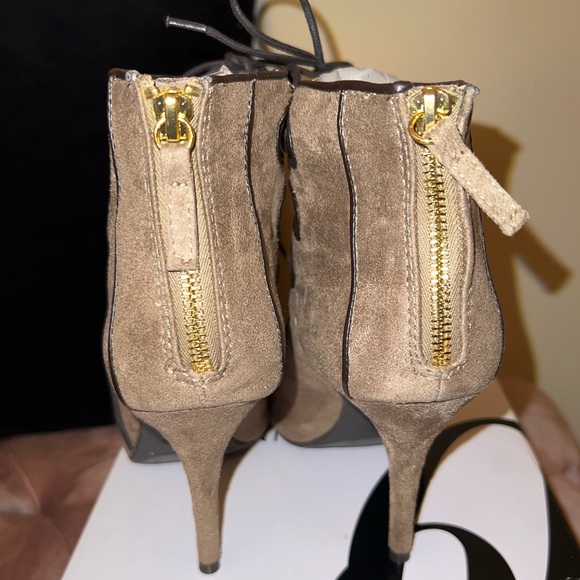 NINE WEST LACEY KHAKI LACEUP HEELED SANDALS - Picture 8 of 8